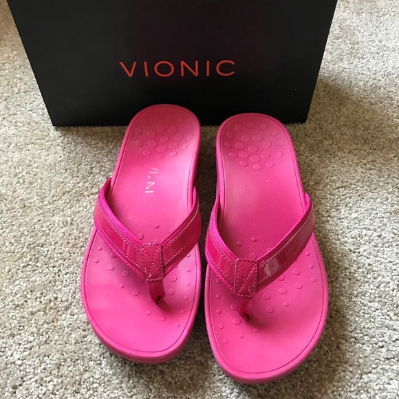 vionic pink flip flops